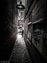 woman-in-the-alley