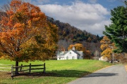 Farmhouse-in-Mass-autumn