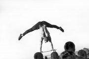 Acrobat-bw