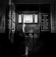 KC-Track-entrance-bw