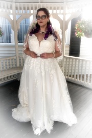 Tess-in-gazebo